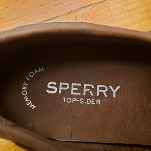 sperry convoy slip on